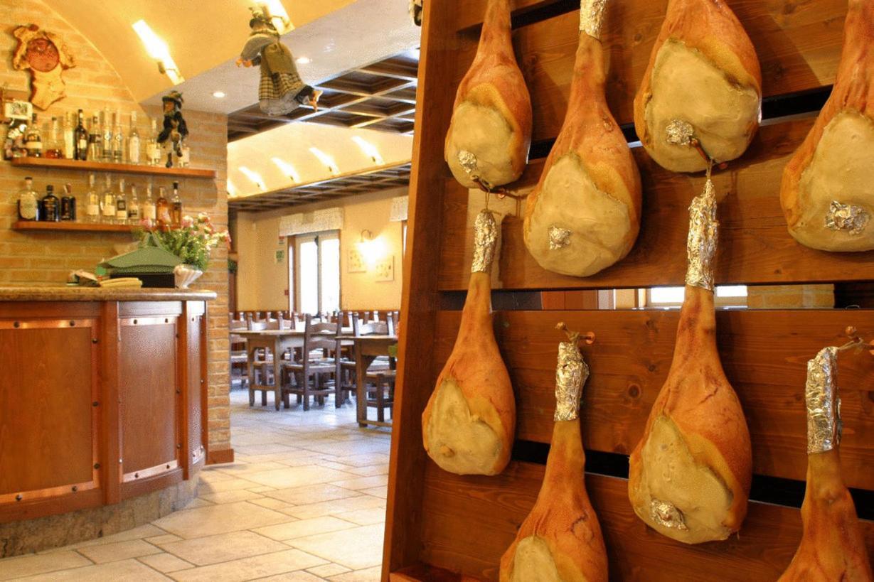 Hotel Willy Gemona del Friuli Exterior foto